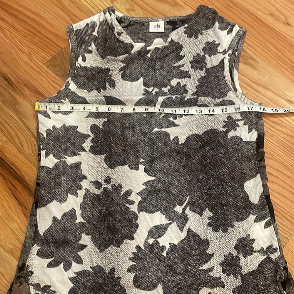 CAbi Sleeveless semi sheer Floral longer length Top size small - Picture 6 of 7